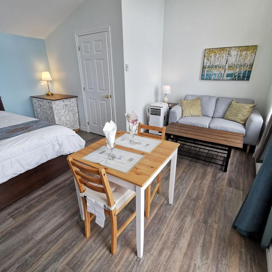 Knotty Pine Ocean Front Suite - Adults Only Ingonish Zewnętrze zdjęcie